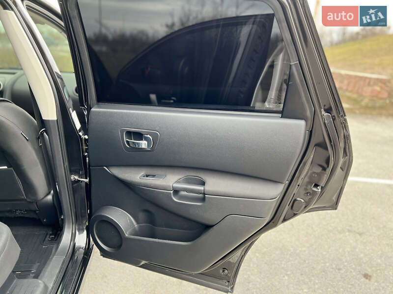 Внедорожник / Кроссовер Nissan Qashqai+2 2008 в Звягеле