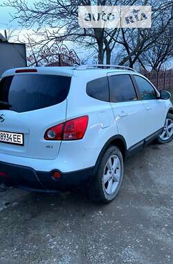 Внедорожник / Кроссовер Nissan Qashqai+2 2009 в Новоселице