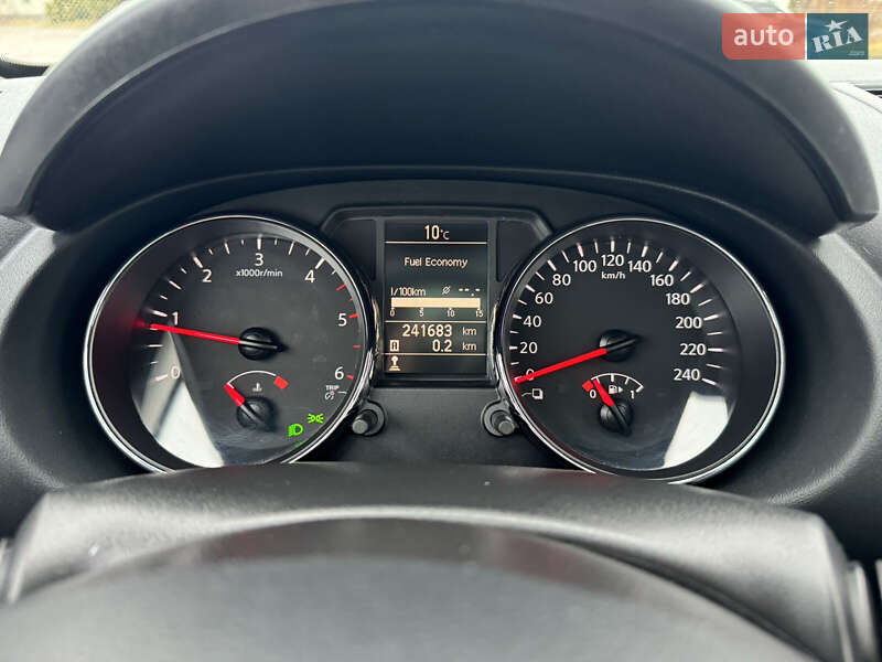 Позашляховик / Кросовер Nissan Qashqai+2 2013 в Рівному