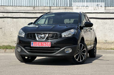 Позашляховик / Кросовер Nissan Qashqai+2 2011 в Києві