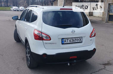 Позашляховик / Кросовер Nissan Qashqai+2 2012 в Івано-Франківську
