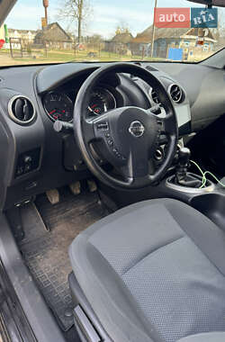 Позашляховик / Кросовер Nissan Qashqai+2 2011 в 