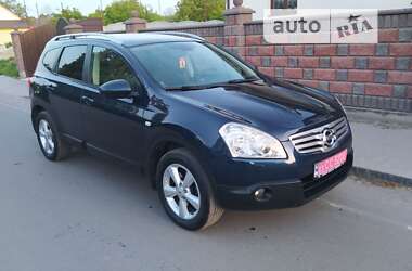 Позашляховик / Кросовер Nissan Qashqai+2 2009 в Гощі