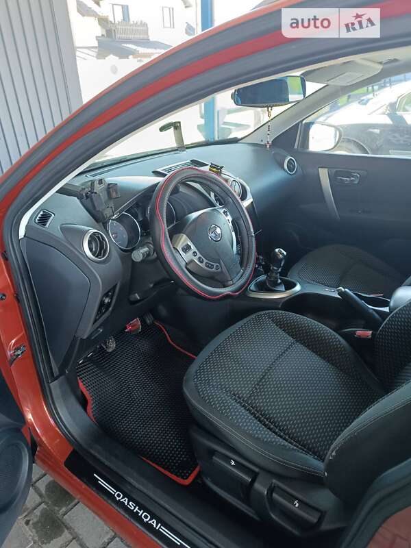 Внедорожник / Кроссовер Nissan Qashqai+2 2009 в Тернополе