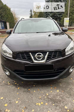 Позашляховик / Кросовер Nissan Qashqai+2 2011 в Луцьку