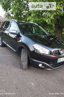 Позашляховик / Кросовер Nissan Qashqai+2 2010 в Дубні