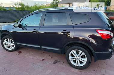 Позашляховик / Кросовер Nissan Qashqai+2 2010 в Рівному