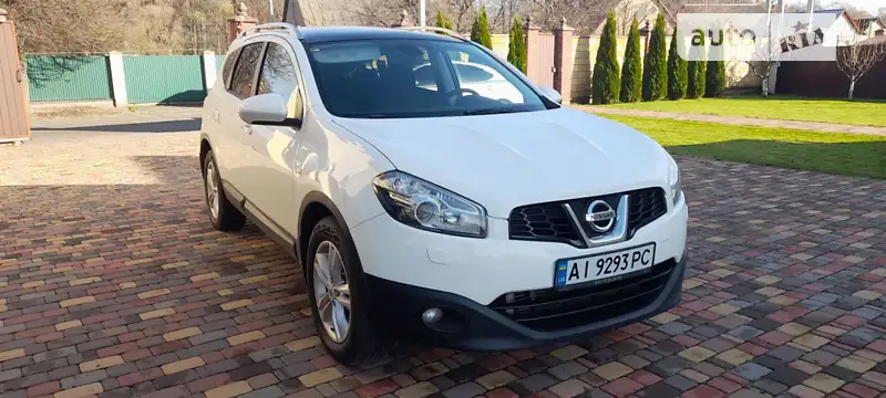 Внедорожник / Кроссовер Nissan Qashqai+2 2012 в 