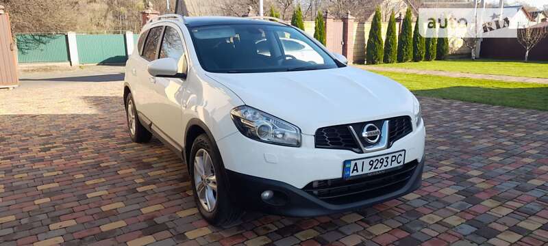 Nissan Qashqai+2 2012