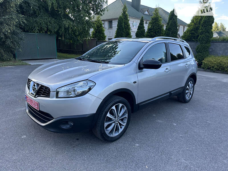 Позашляховик / Кросовер Nissan Qashqai+2 2010 в Луцьку