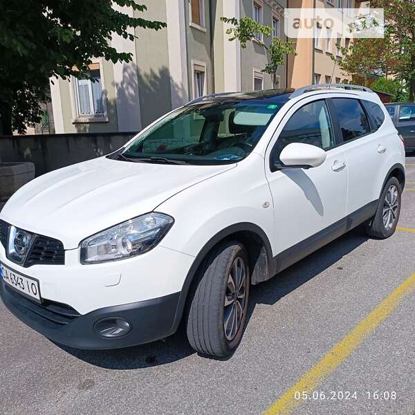 Позашляховик / Кросовер Nissan Qashqai+2 2012 в Черкасах