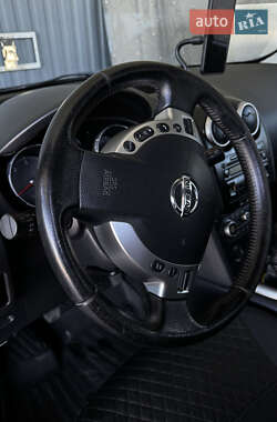 Внедорожник / Кроссовер Nissan Qashqai+2 2009 в 