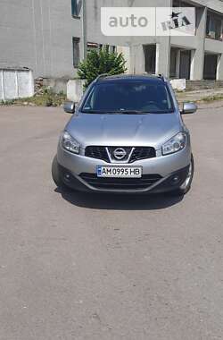 Внедорожник / Кроссовер Nissan Qashqai+2 2012 в Житомире