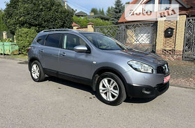 Позашляховик / Кросовер Nissan Qashqai+2 2011 в Львові