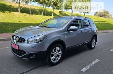 Внедорожник / Кроссовер Nissan Qashqai+2 2012 в Киеве