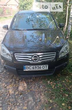 Позашляховик / Кросовер Nissan Qashqai+2 2010 в Добромилі