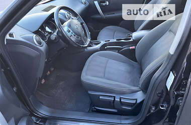 Внедорожник / Кроссовер Nissan Qashqai+2 2012 в Хороле