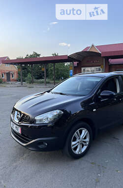 Внедорожник / Кроссовер Nissan Qashqai+2 2012 в Хороле