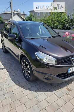 Позашляховик / Кросовер Nissan Qashqai+2 2012 в Івано-Франківську