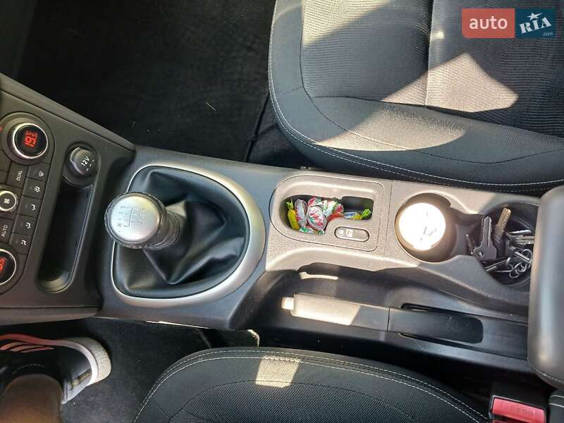 Позашляховик / Кросовер Nissan Qashqai+2 2011 в Сумах
