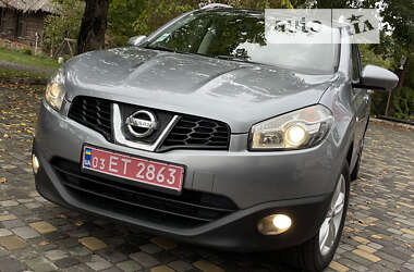 Позашляховик / Кросовер Nissan Qashqai+2 2010 в Луцьку