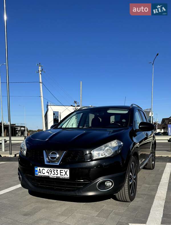 Nissan Qashqai+2 2011