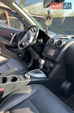 Внедорожник / Кроссовер Nissan Qashqai+2 2011 в 