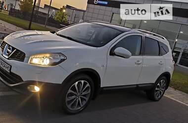 Позашляховик / Кросовер Nissan Qashqai+2 2010 в Мукачевому