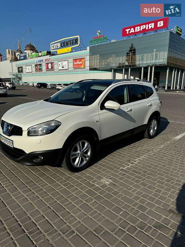 Внедорожник / Кроссовер Nissan Qashqai+2 2013 в Одессе