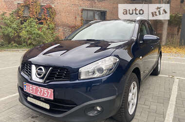 Позашляховик / Кросовер Nissan Qashqai+2 2011 в Житомирі