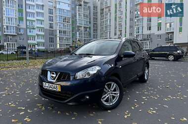 Позашляховик / Кросовер Nissan Qashqai+2 2010 в Вінниці