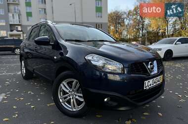 Позашляховик / Кросовер Nissan Qashqai+2 2010 в Вінниці