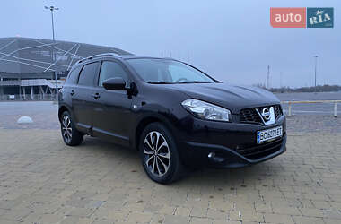 Позашляховик / Кросовер Nissan Qashqai+2 2011 в Львові