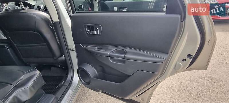 Внедорожник / Кроссовер Nissan Qashqai+2 2012 в Ровно