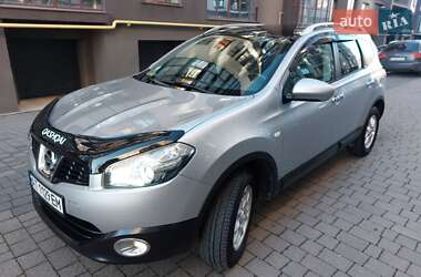 Позашляховик / Кросовер Nissan Qashqai+2 2010 в Івано-Франківську