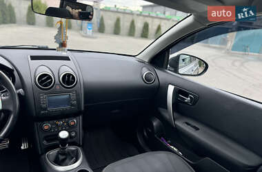 Внедорожник / Кроссовер Nissan Qashqai+2 2011 в Сарнах