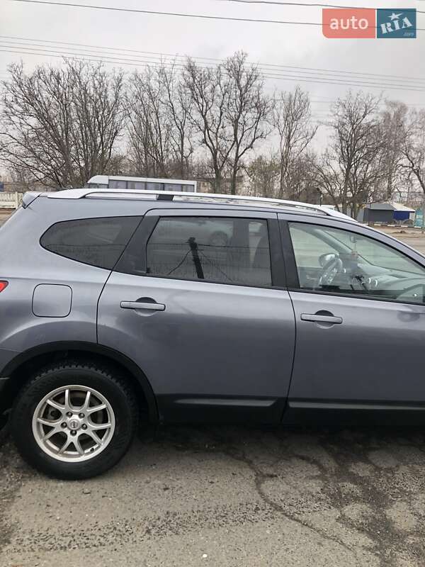 Внедорожник / Кроссовер Nissan Qashqai+2 2010 в Полтаве