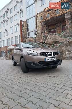 Позашляховик / Кросовер Nissan Qashqai+2 2011 в Харкові