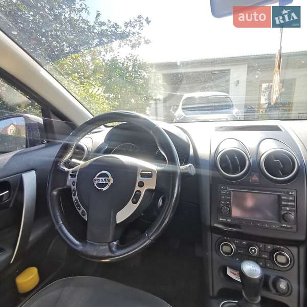 Позашляховик / Кросовер Nissan Qashqai+2 2010 в Самборі