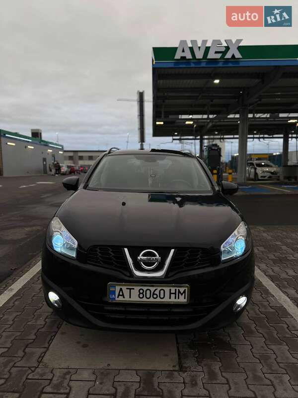 Внедорожник / Кроссовер Nissan Qashqai+2 2012 в Долине