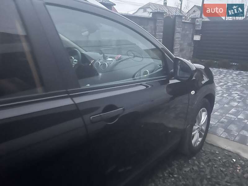 Внедорожник / Кроссовер Nissan Qashqai+2 2011 в Луцке