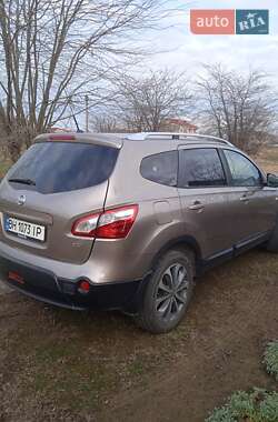 Позашляховик / Кросовер Nissan Qashqai+2 2010 в Білгороді-Дністровському