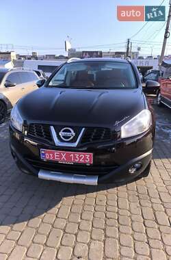 Внедорожник / Кроссовер Nissan Qashqai+2 2012 в Черновцах