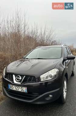 Позашляховик / Кросовер Nissan Qashqai+2 2010 в Овручі