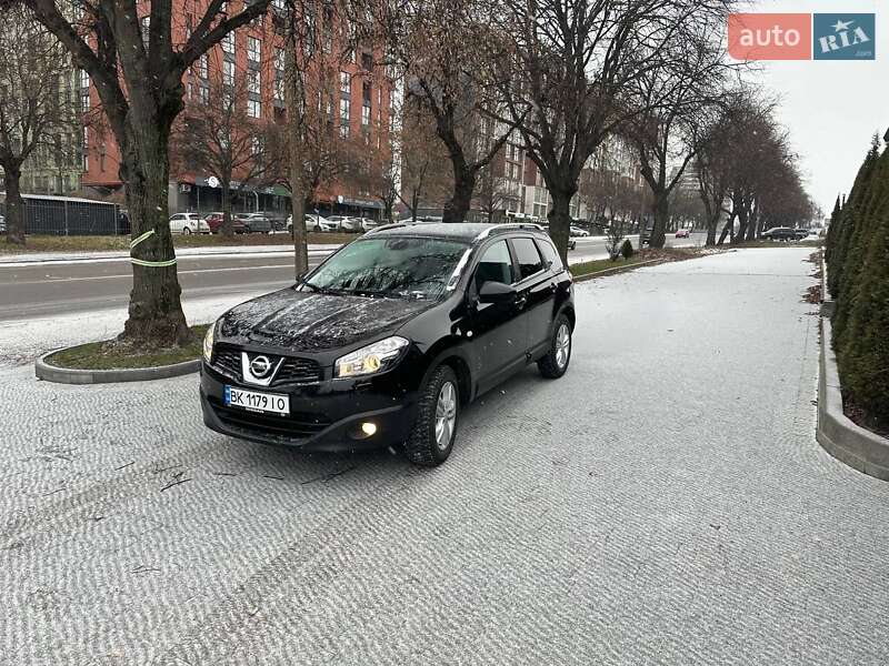 Внедорожник / Кроссовер Nissan Qashqai+2 2011 в Ровно