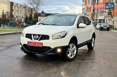 Позашляховик / Кросовер Nissan Qashqai+2 2012 в Володимирці