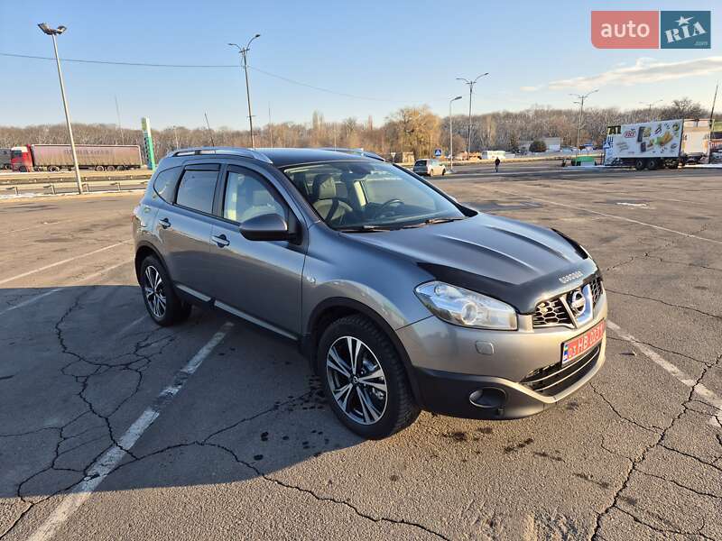 Позашляховик / Кросовер Nissan Qashqai+2 2012 в Умані