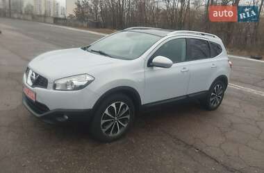 Позашляховик / Кросовер Nissan Qashqai+2 2011 в Нових Санжарах