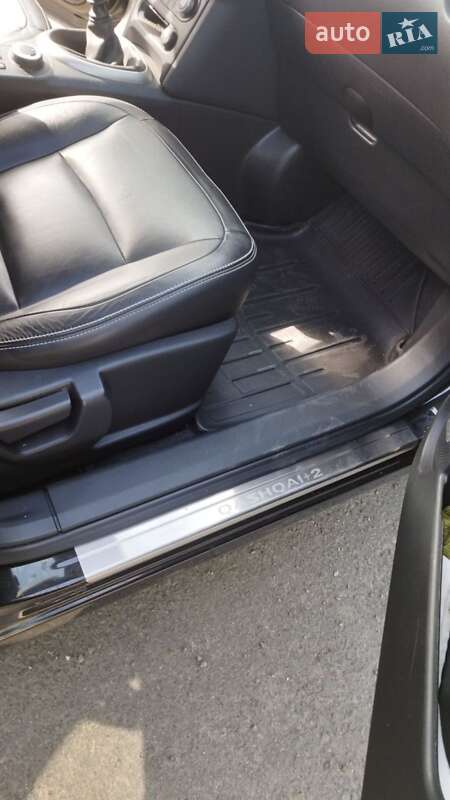 Позашляховик / Кросовер Nissan Qashqai+2 2012 в Гайвороні