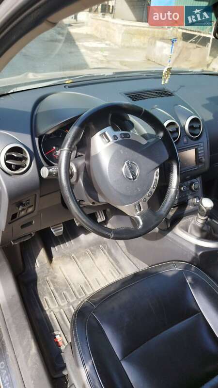 Позашляховик / Кросовер Nissan Qashqai+2 2012 в Гайвороні